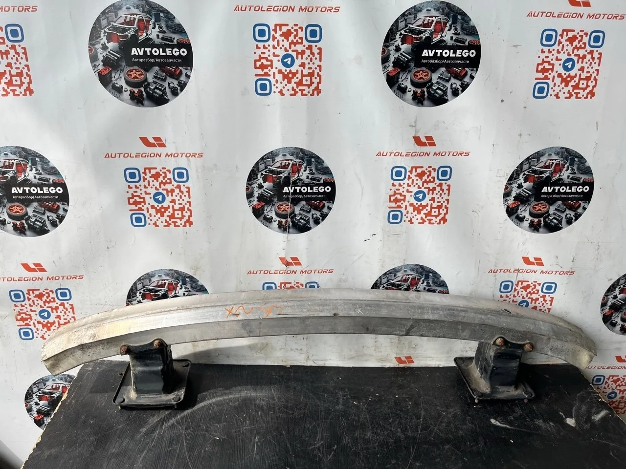 Усилитель бампера Mercedes benz ML320 2009 W164