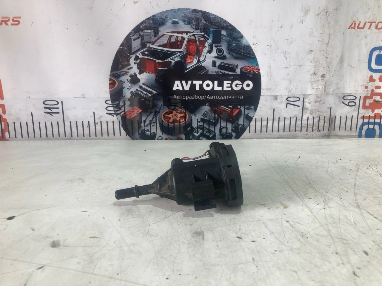 Клапан вакуумный Mercedes benz E500 2012 A0014760532 W212 278.922