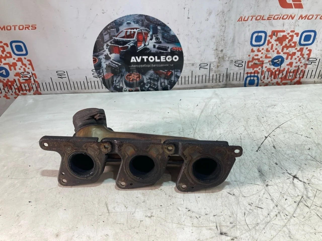 Выпускной коллектор Mercedes benz C350 2011 A2721402209 W204 272.961, правый