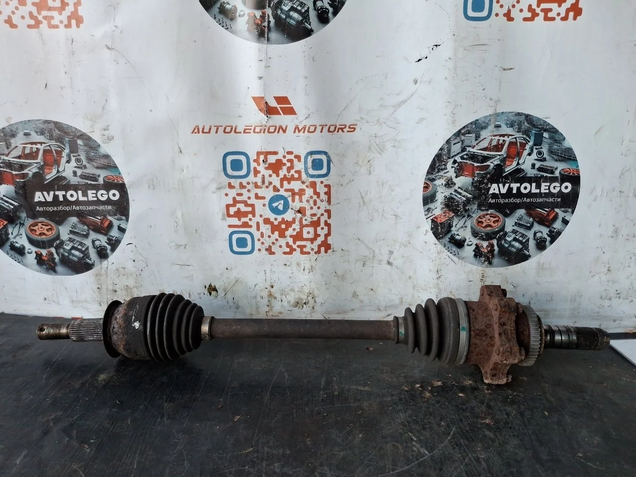 Полуось задняя левая Infiniti EX35 2010 39601EG00A J50 VQ35HR