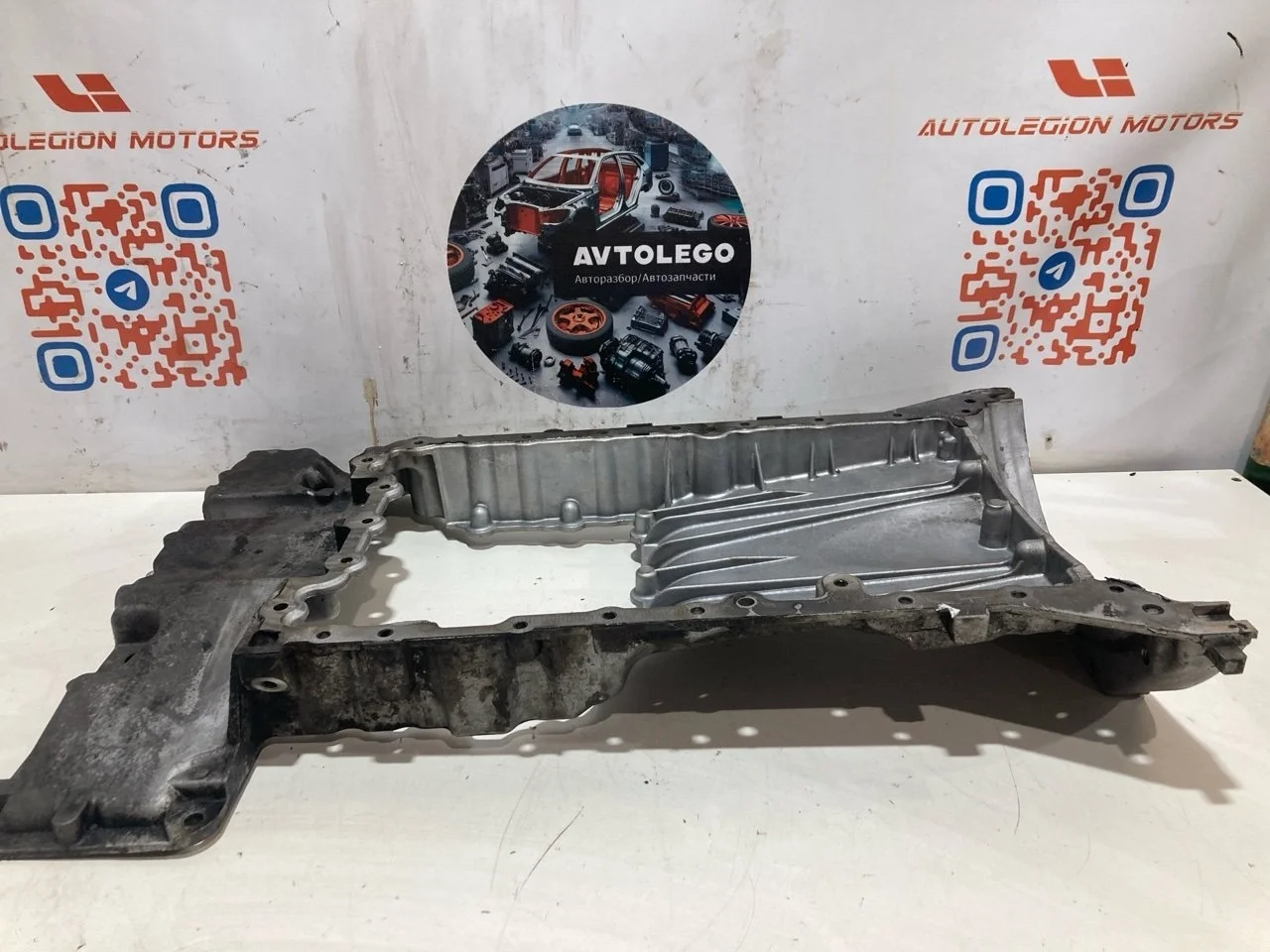 Поддон двигателя Mercedes benz ML320 2009 A6420141502 W164 642.820