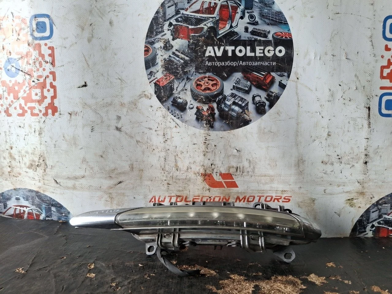 ПТФ левая (Фара противотуманная) Mercedes benz C350 2011 A2218201756 W204 272.961