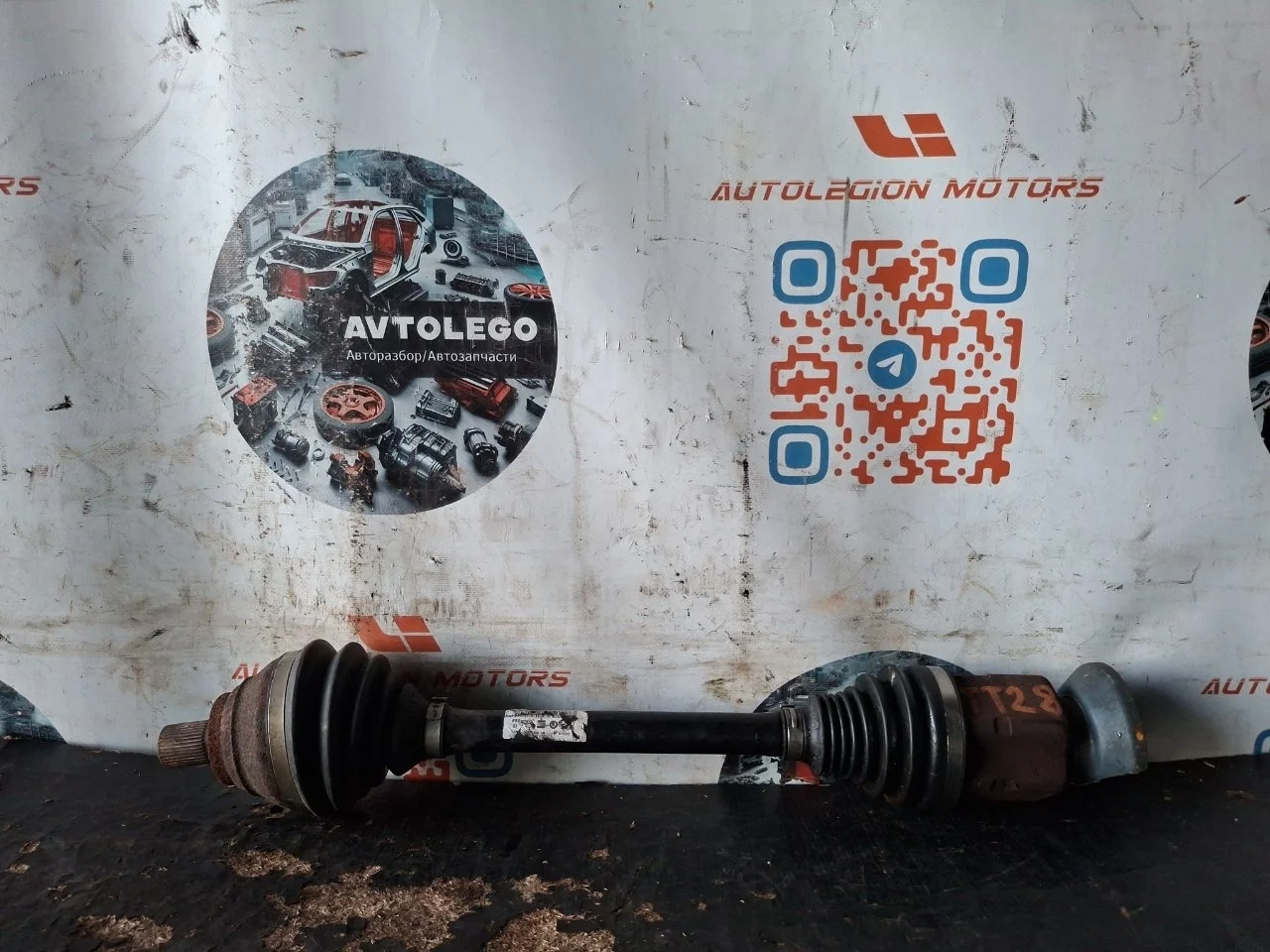 Полуось VW Tiguan 2011 5N0407764J 1 CCTA, передний правый
