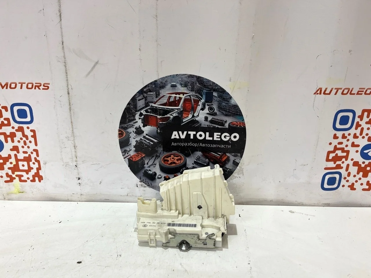 Замок двери задний правый Mercedes benz R350 2011 A1697303635 W251 642.870