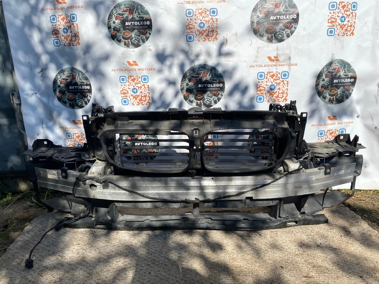 Передняя панель (телевизор) BMW 550I 2011 F10