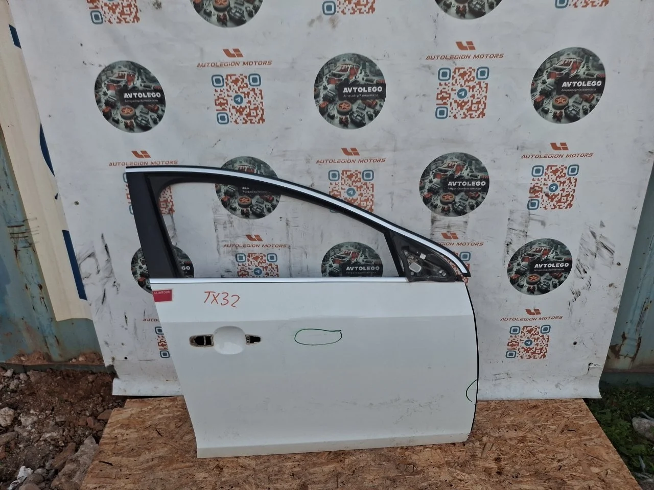 Дверь Volvo S60 2012 31352780 B5254T5