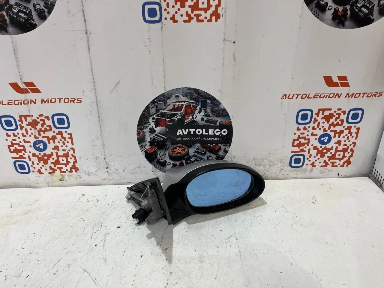 Зеркало правое BMW 116I 2006 E87