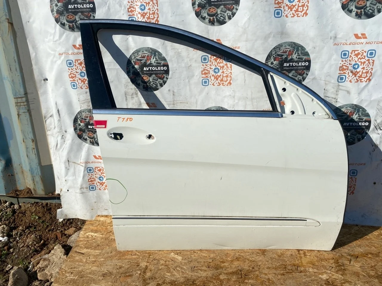 Дверь передняя правая Mercedes benz R350 2011 A2517200805 W251 642.870