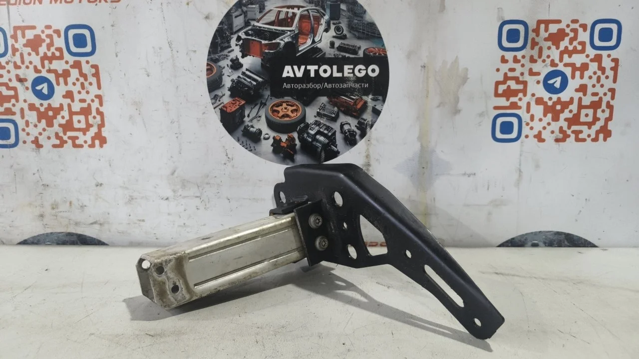 Кронштейн Audi A6 2010 4F0805499B C6 CAHA