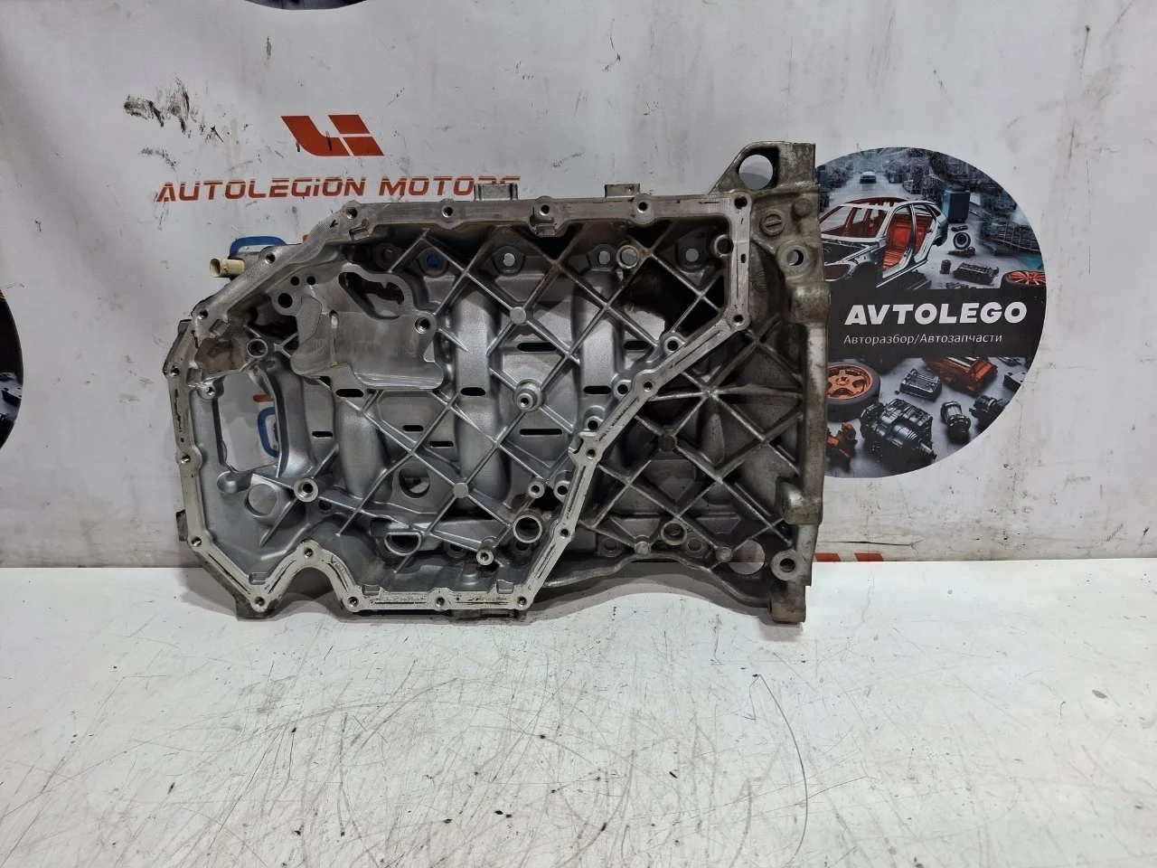 Поддон двигателя Audi A4 2013 B8