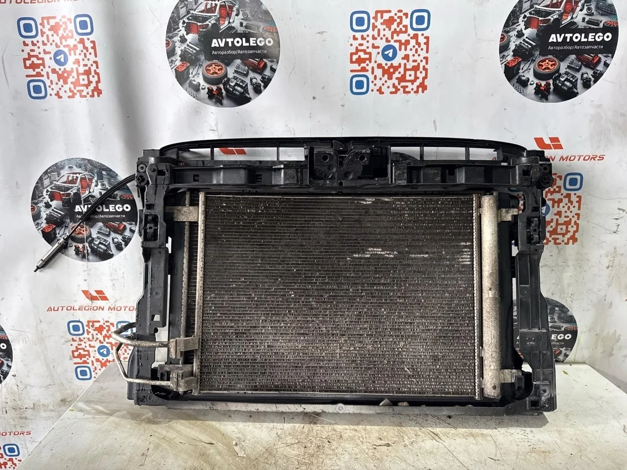 Передняя панель (телевизор) VW Passat 2016 B8