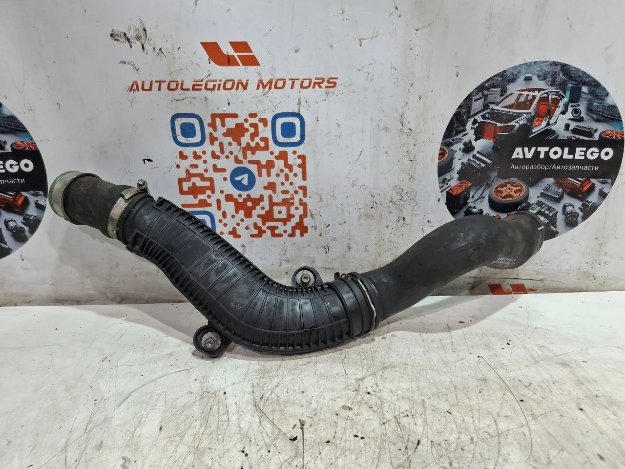 Патрубок интеркулера VW Passat CC 2013 1K0145840R CCTA
