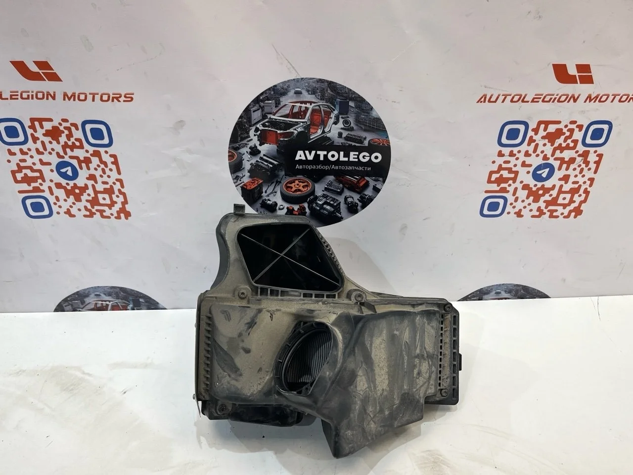 Корпус воздушного фильтра Audi A4 2010 8K0133837AC B8 CAEB