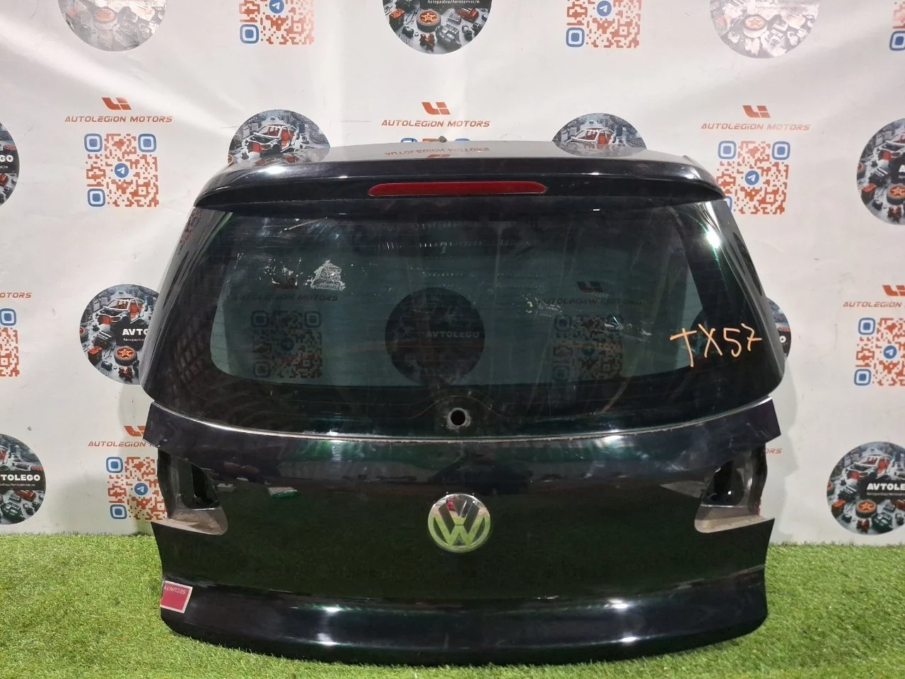 Крышка багажника VW Tiguan 2011