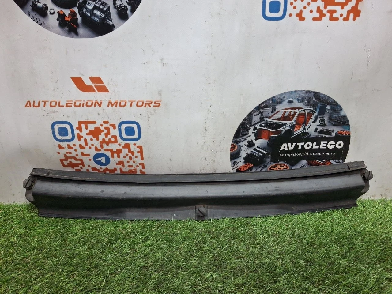 Накладка BMW X3 2007 51713401811 E83 N52N