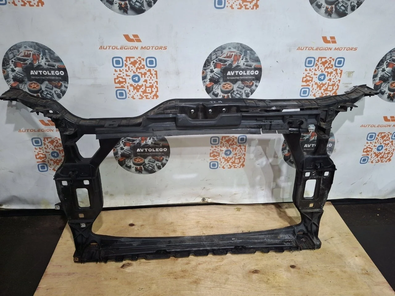 Передняя панель (Телевизор) Audi Q5 2010 8R0805594 8R CALB