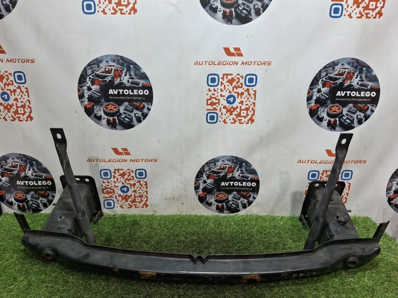 Усилитель переднего бампера BMW X6 2012 E71