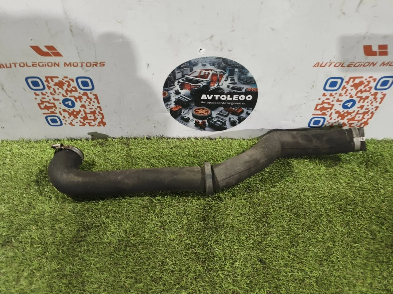 Патрубок турбины Land Rover Range Rover 2014 LR060674 L405 448DT
