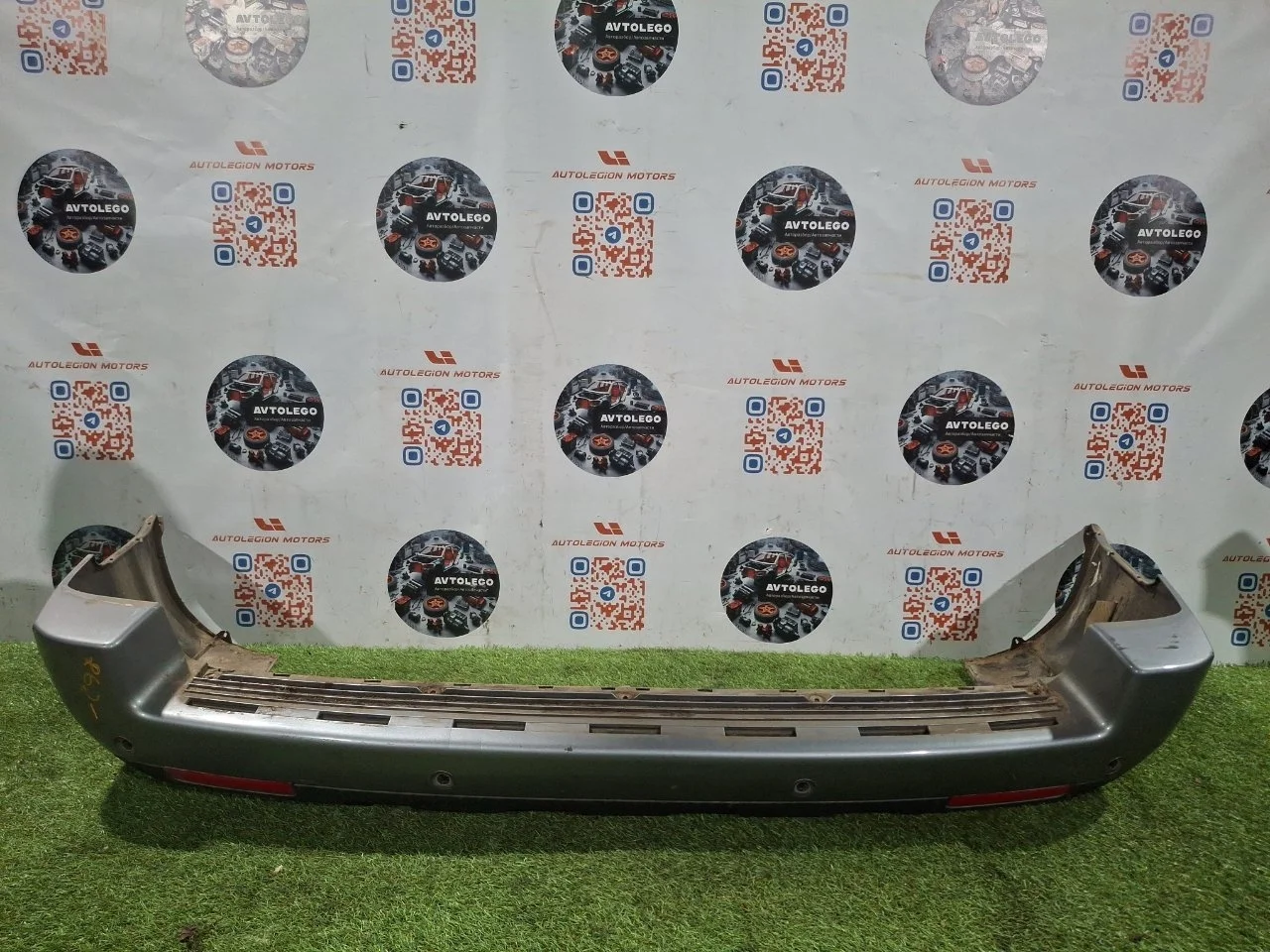 Бампер задний Land Rover Range Rover 2012 LR023708 L322 448DT