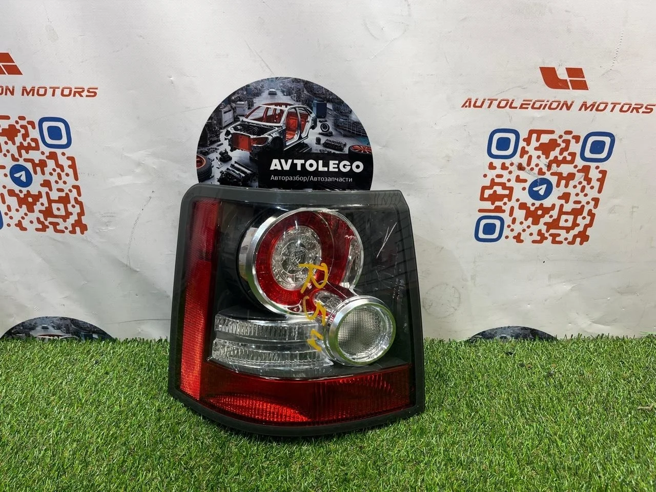 Фонарь левый Land Rover Range Sport 2011 L320