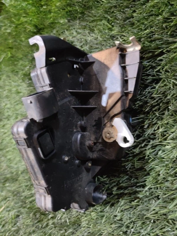 Замок двери BMW 320i E46