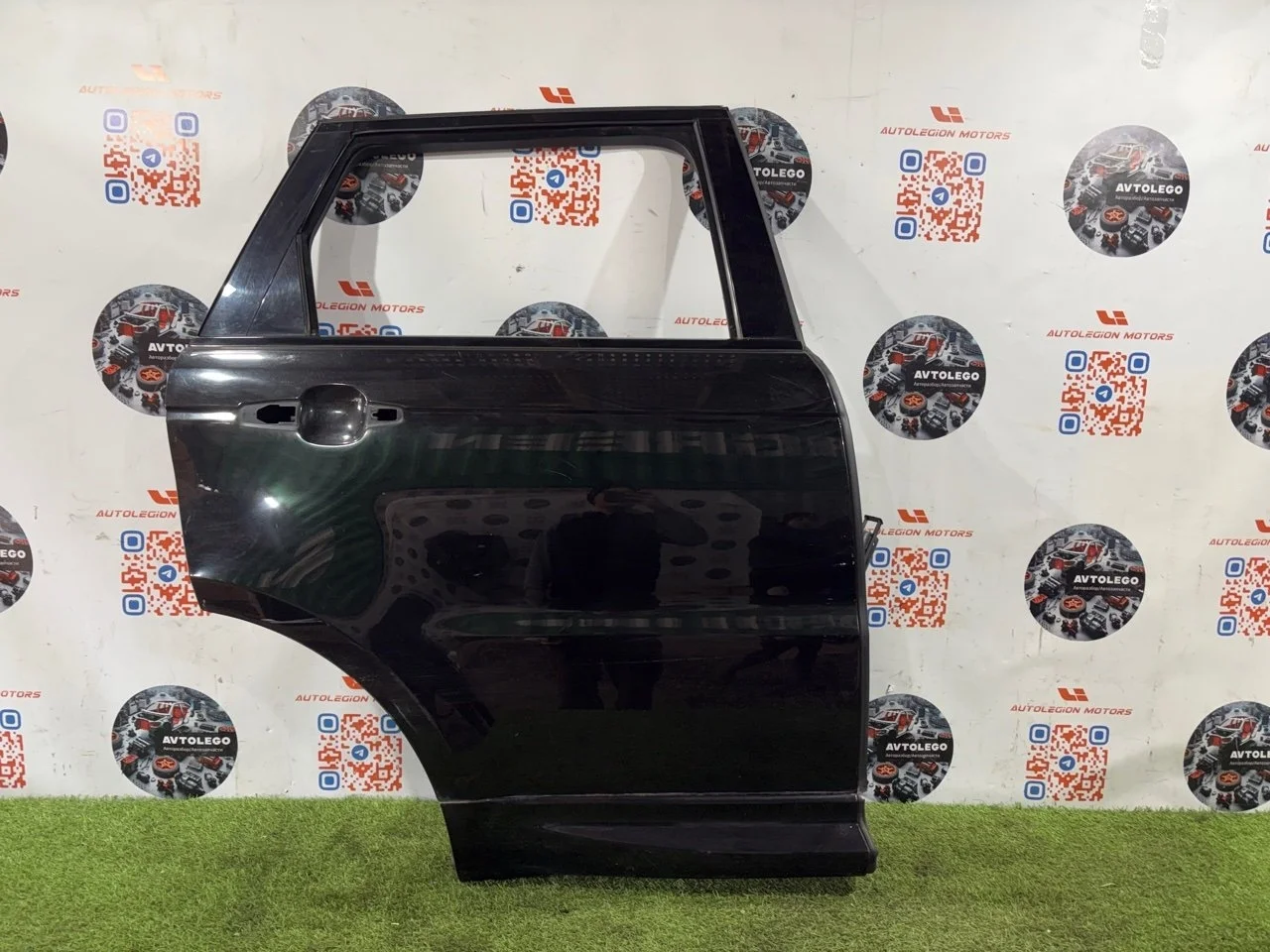 Дверь задняя правая Land Rover Range Rover Sport 2016 LR044228 L494 306DT GEN2 MONO