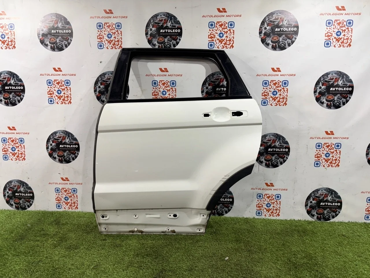 Дверь задняя левая Land Rover Range Evoque 2016 L538
