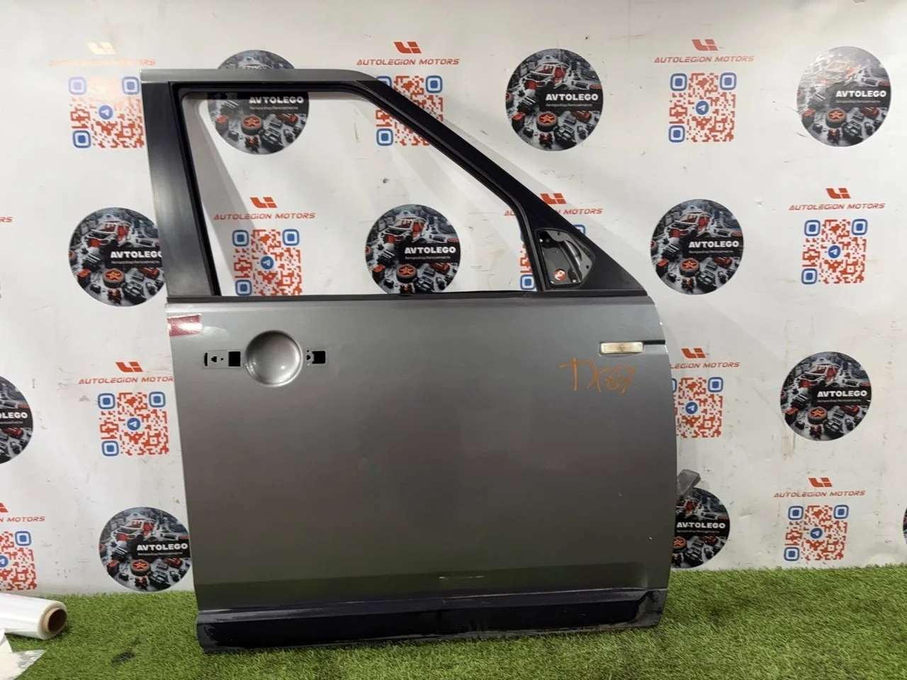 Дверь передняя правая Land Rover Range Rover Discovery 2012 LR016462 L319 508PN, правая