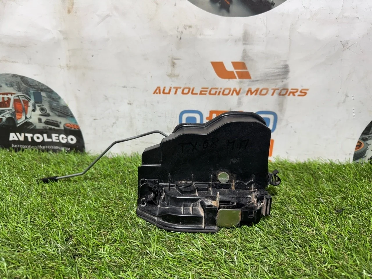 Замок двери передний правый BMW X6 2010 E71