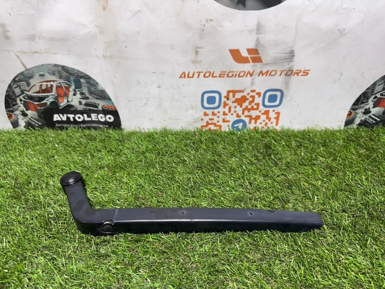 Поводок заднего дворника Land Rover Discovery 2014 DKB500690 L319 306PS
