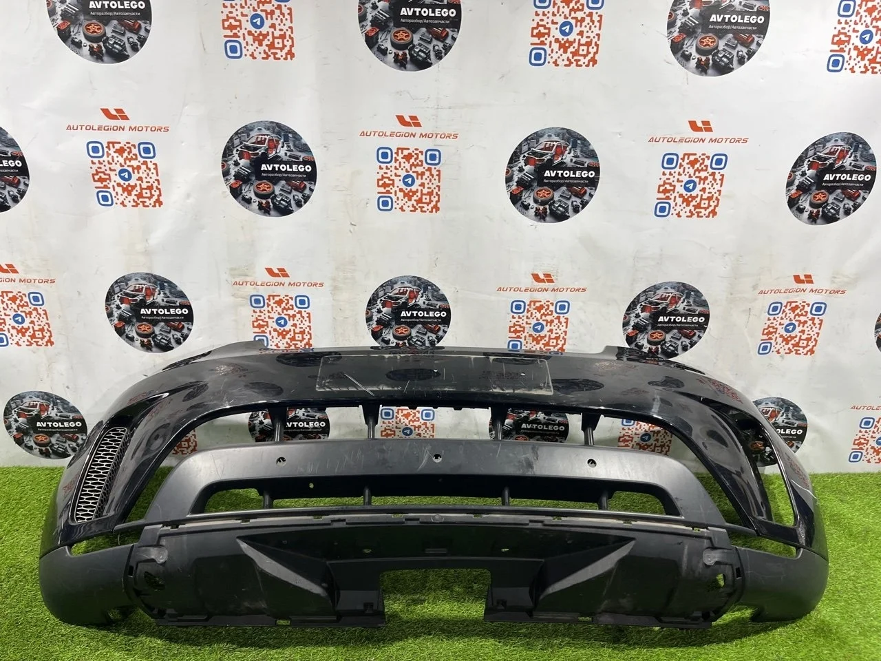 Бампер передний Land Rover Discovery LR083059 L462