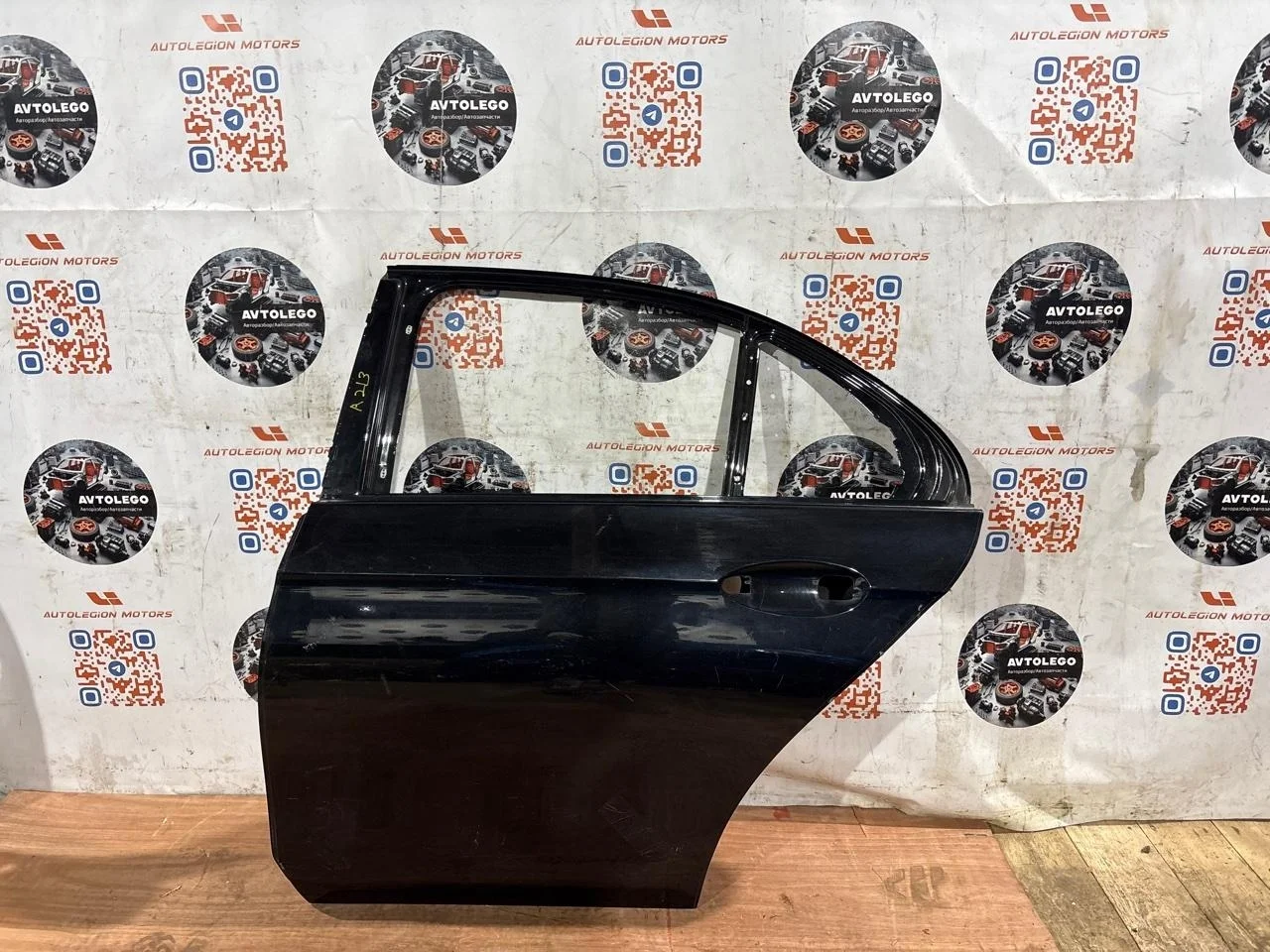 Дверь задняя левая Mercedes-Benz -Class W213