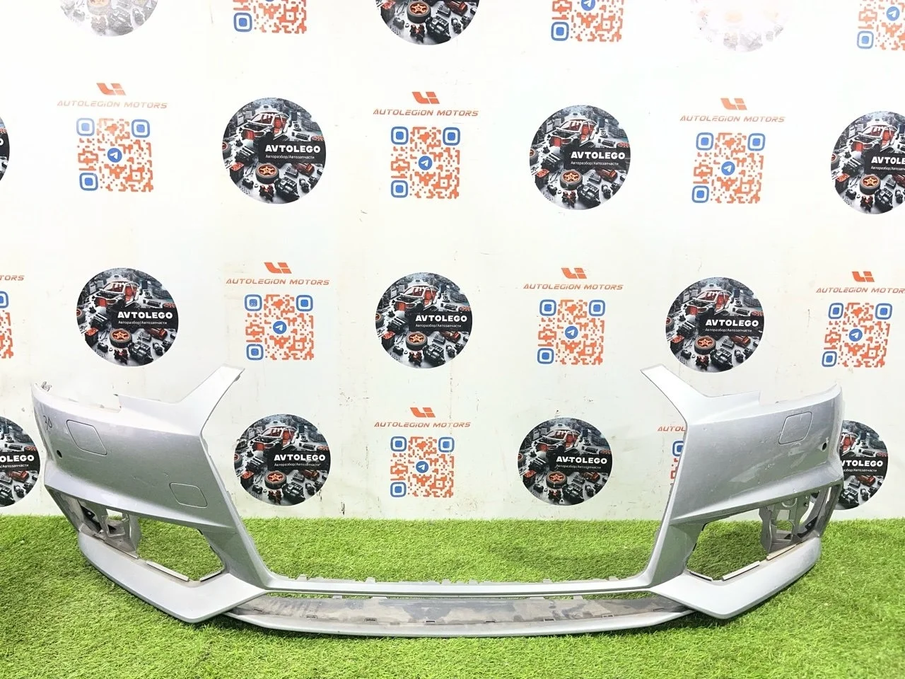 Бампер передний Audi A4 8K0807437S B8