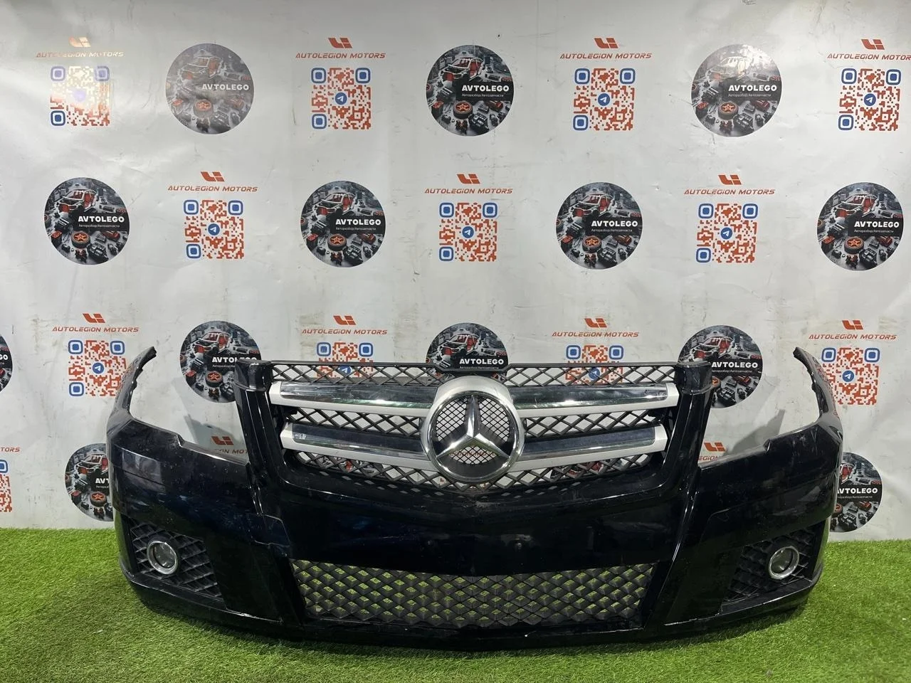 Бампер передний Mercedes benz GLK350 2010 X204