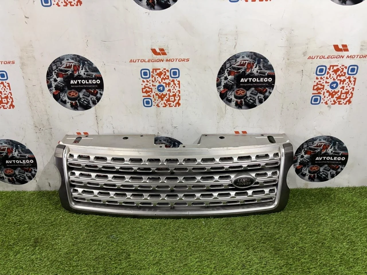 Решетка радиатора Land Rover Range 2017 L405