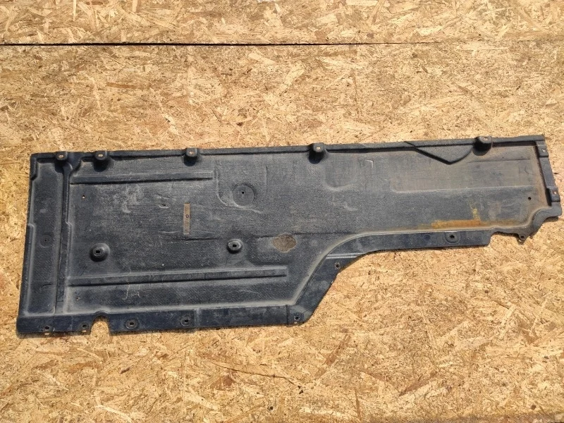 Облицовка днища кузова BMW 530i 2006 E60