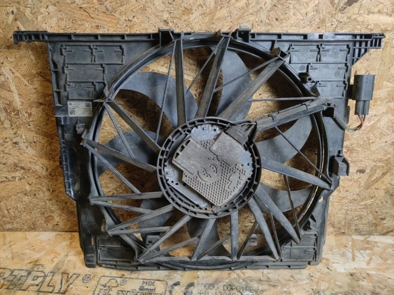 Вентилятор радиатора BMW 528i F10