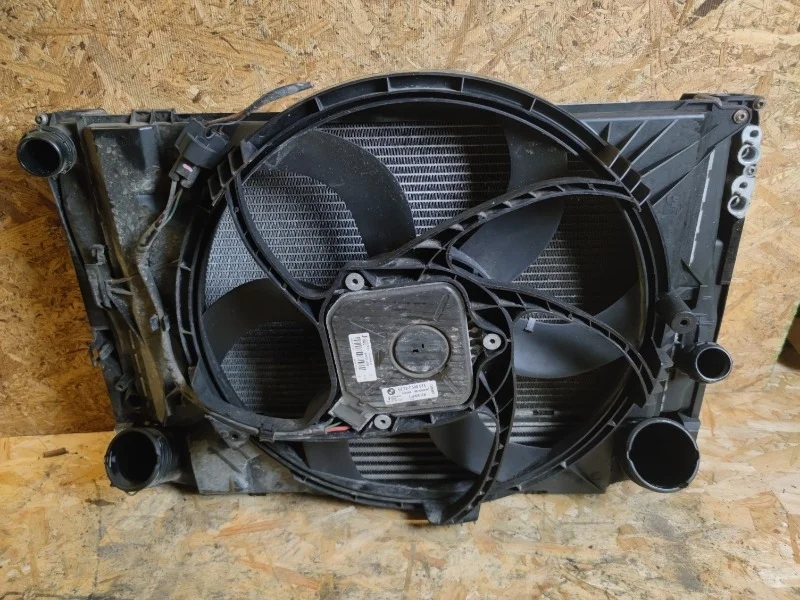 Кассета радиаторов BMW X1 20iX E84