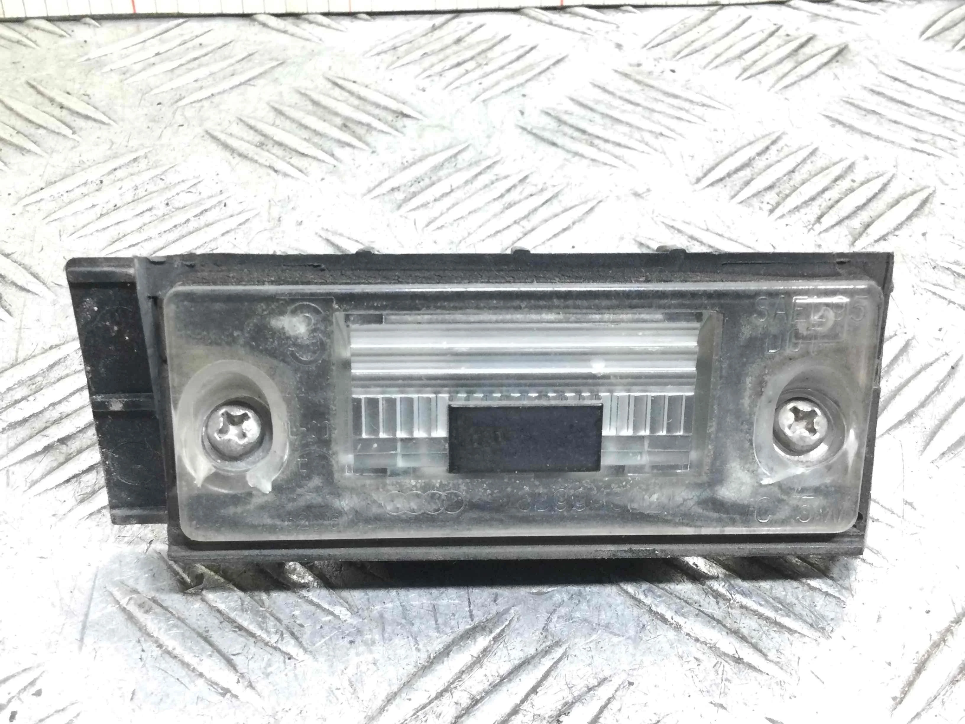 Подсветка номера Audi A3 8L (1996-2000) бензин 1.6 i Механика 3-дв, х/б