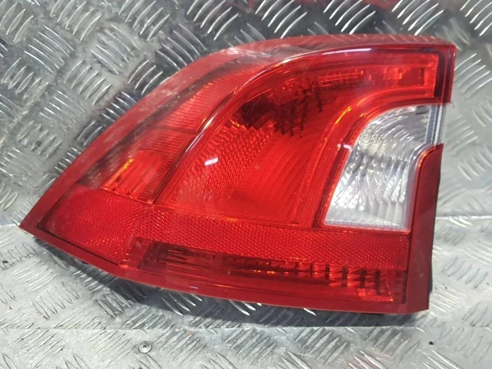 фонарь задний левый Volvo S60 2