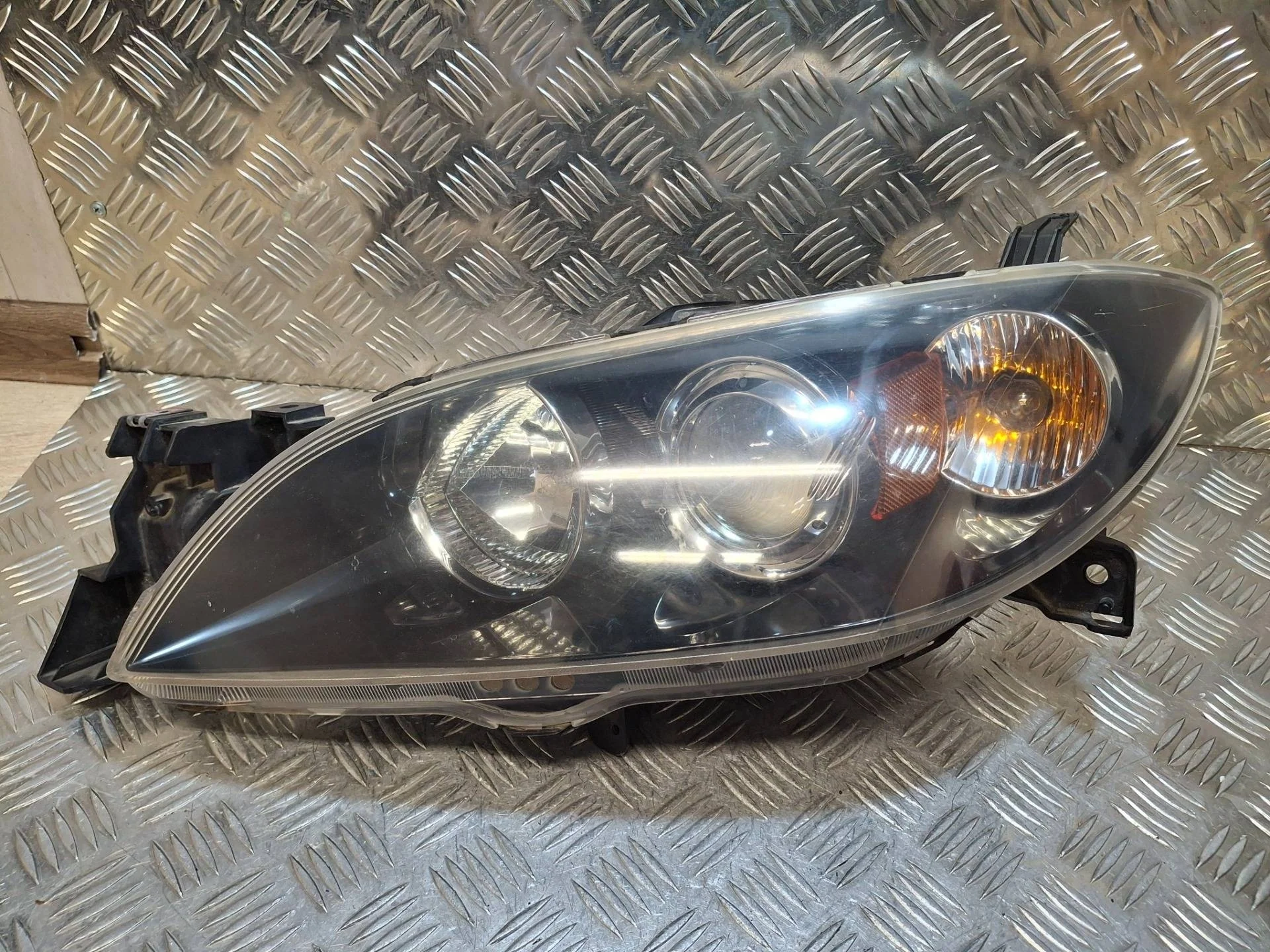 фара левая Mazda 3 BK BK