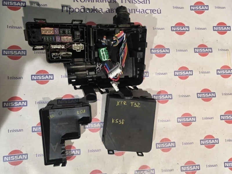 Корпус блока предохранителей Nissan X Trail 2016 284B84BA0C T32 R9M, передний