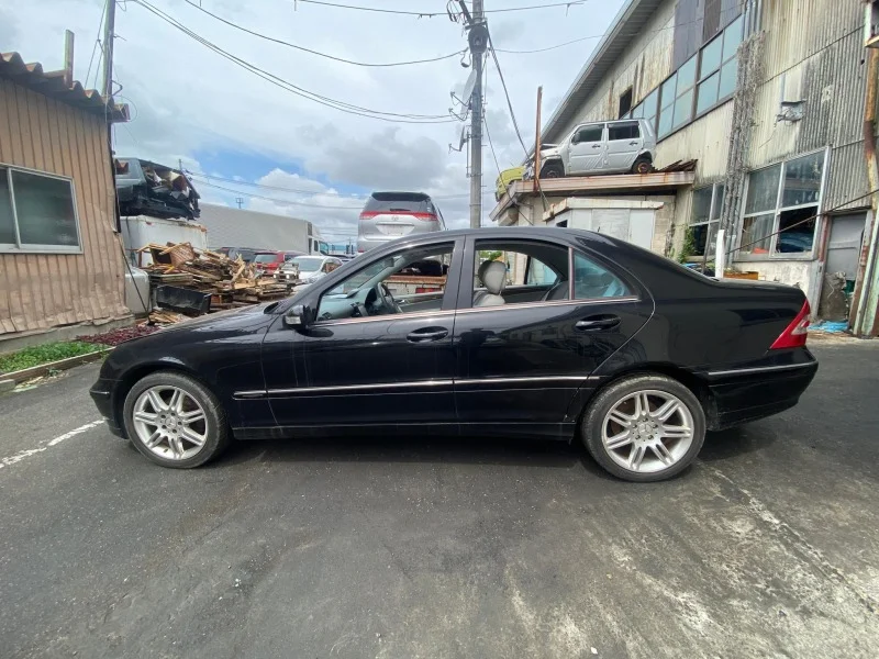 Продажа Mercedes-Benz C class 2.5 (204Hp) (272.920) RWD AT по запчастям