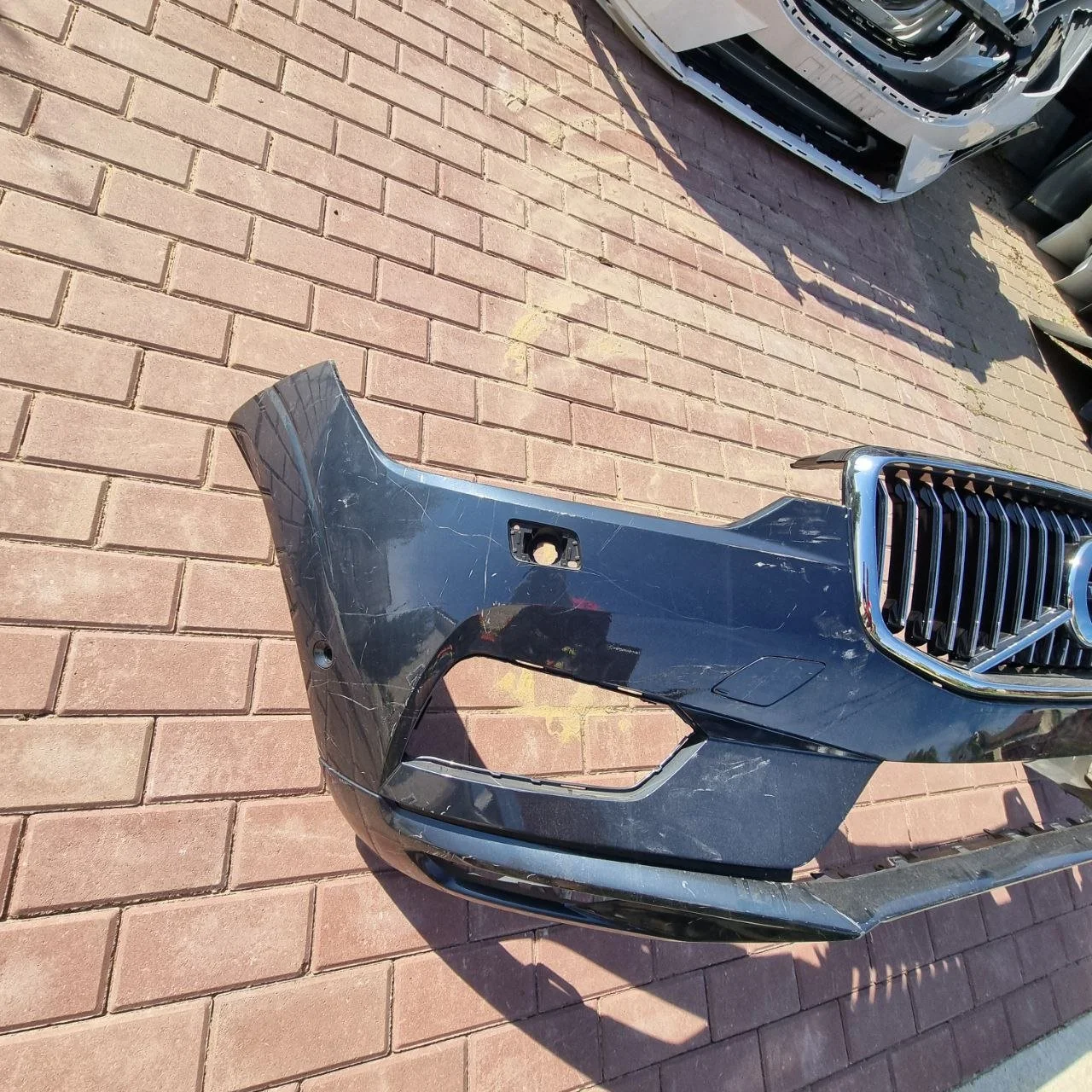 Бампер передний Volvo XC60 2 2017-2021 