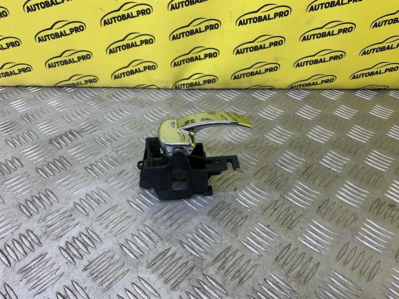 Ручка двери внутренняя передняя правая Nissan Navara (D40) 2004-2015 2011 806704X02B ПИКАП 2.5 D YD25DDTI