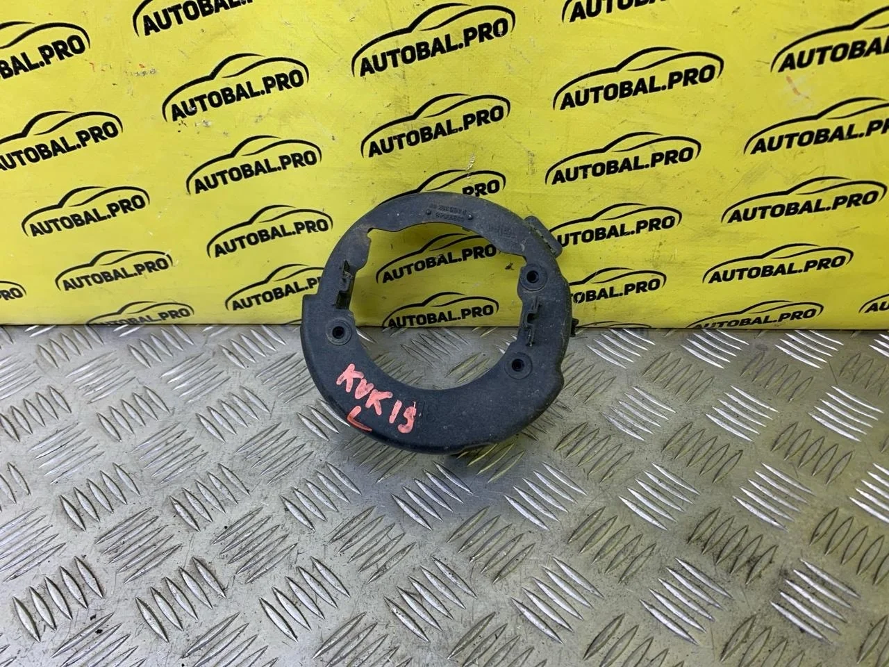 Кронштейн фары противотуманной левой Nissan Navara (D40) 2004-2015 2011 26155EA500 ПИКАП 2.5 D YD25DDTI