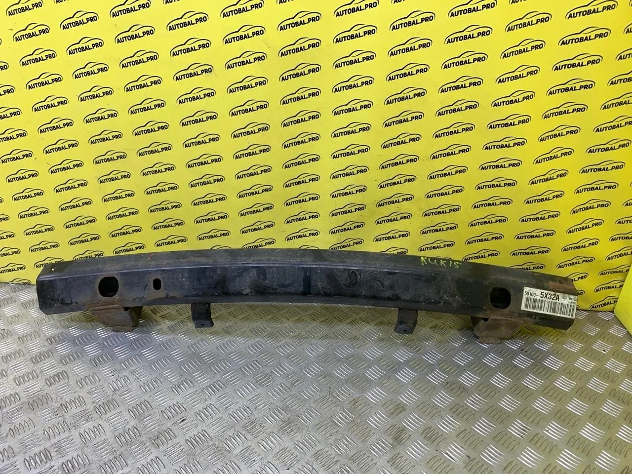Усилитель бампера переднего Nissan Navara (D40) 2004-2015 2011 501005X32A ПИКАП 2.5 D YD25DDTI