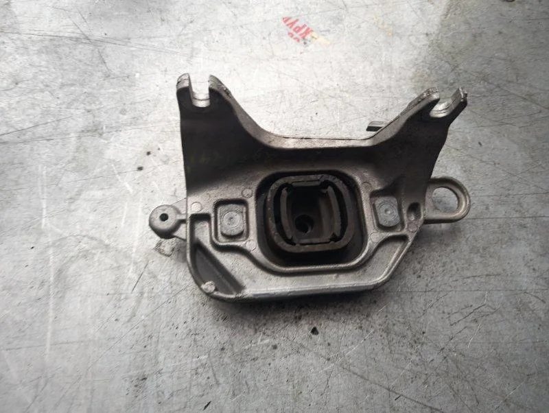 Опора кпп nissan qashqai 2013-2019 J11