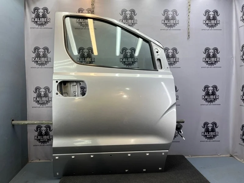 Дверь Hyundai Grand Starex/H1 2012 760044H030 GDB86 2.5 D4CB, передняя правая