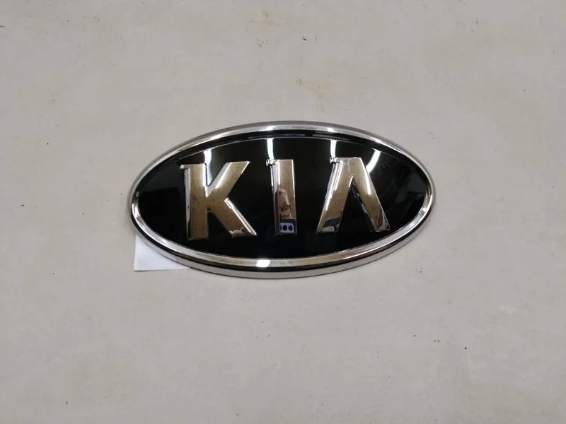 Эмблема на крышку багажника Kia Rio 3 QB
